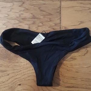 L Space Bitsy Cut Black Bikini Bottom